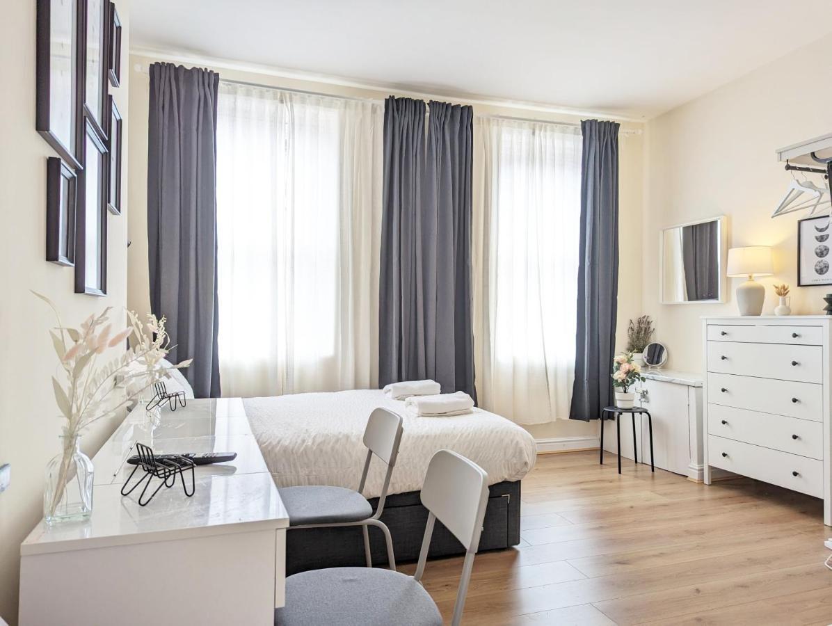 Guest Rooms In Anfiled Near Stadium, Free Parking Ливърпул Екстериор снимка