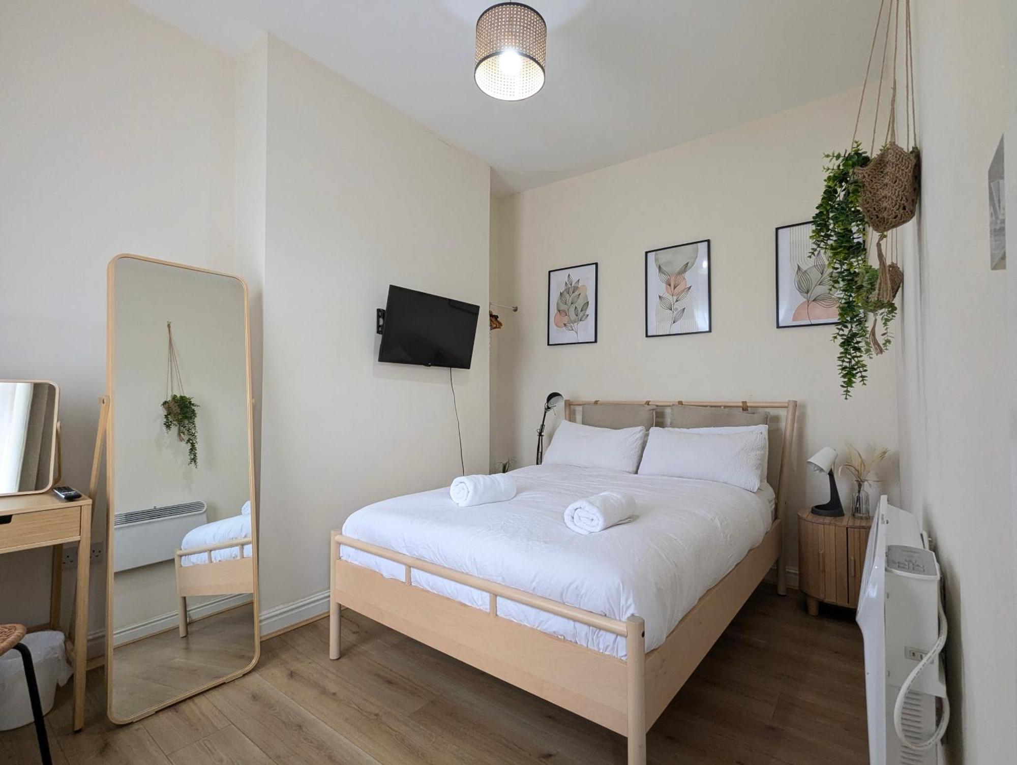 Guest Rooms In Anfiled Near Stadium, Free Parking Ливърпул Екстериор снимка