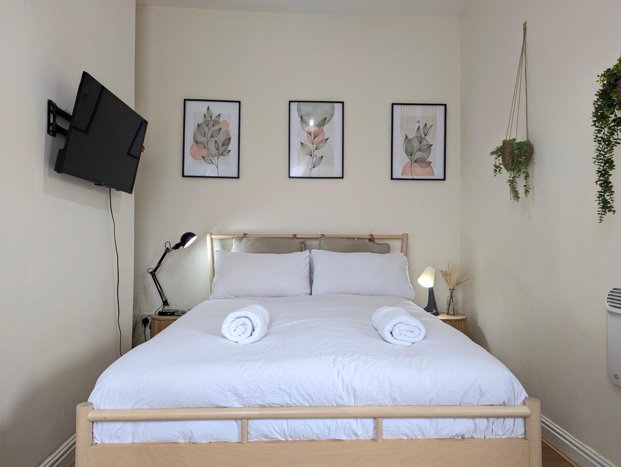 Guest Rooms In Anfiled Near Stadium, Free Parking Ливърпул Екстериор снимка