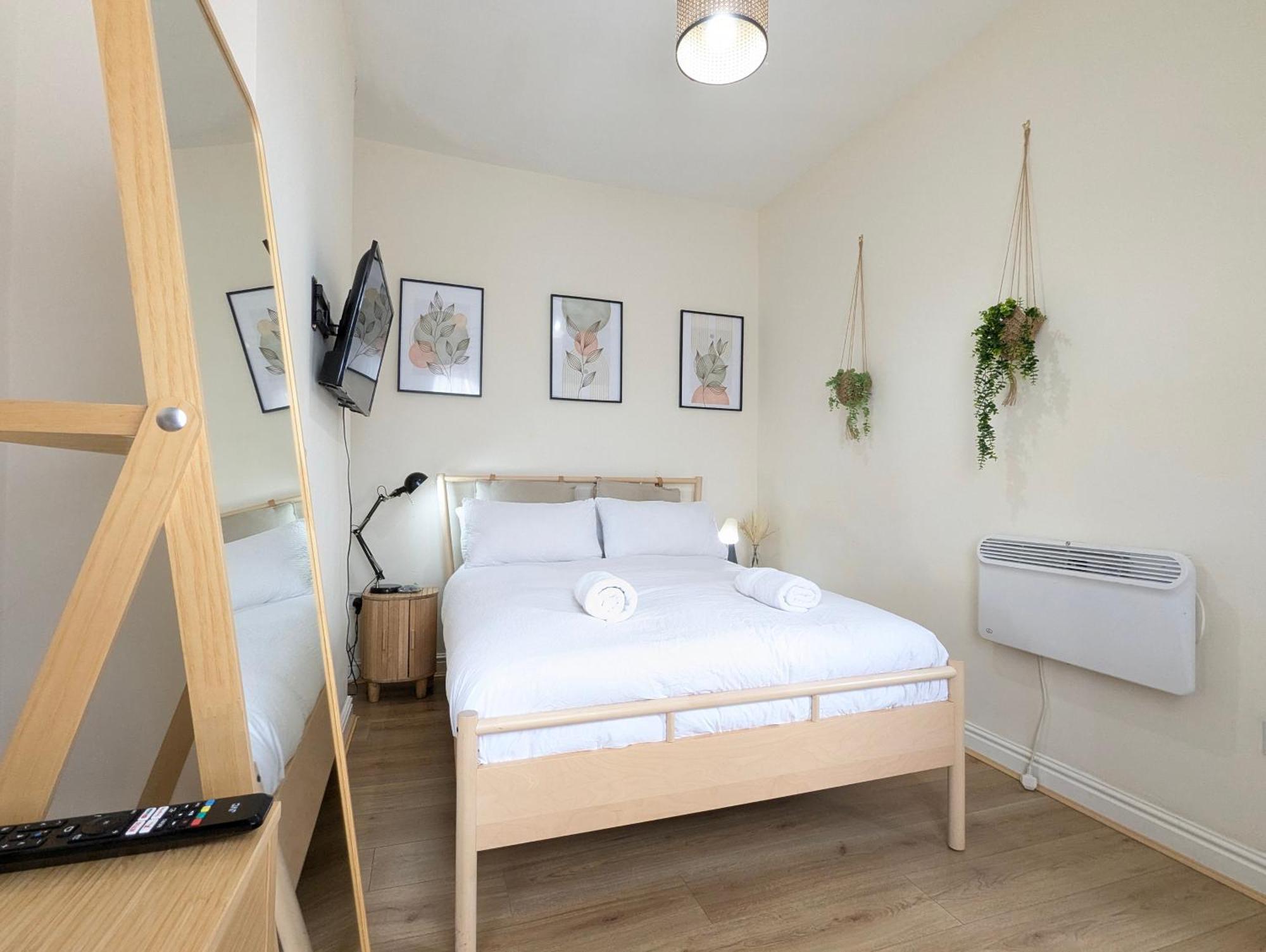 Guest Rooms In Anfiled Near Stadium, Free Parking Ливърпул Екстериор снимка